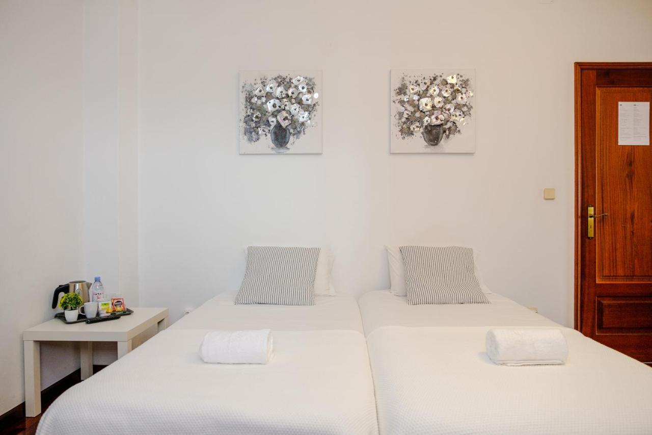 Classico Guesthouse Vila Nova de Gaia Exteriör bild
