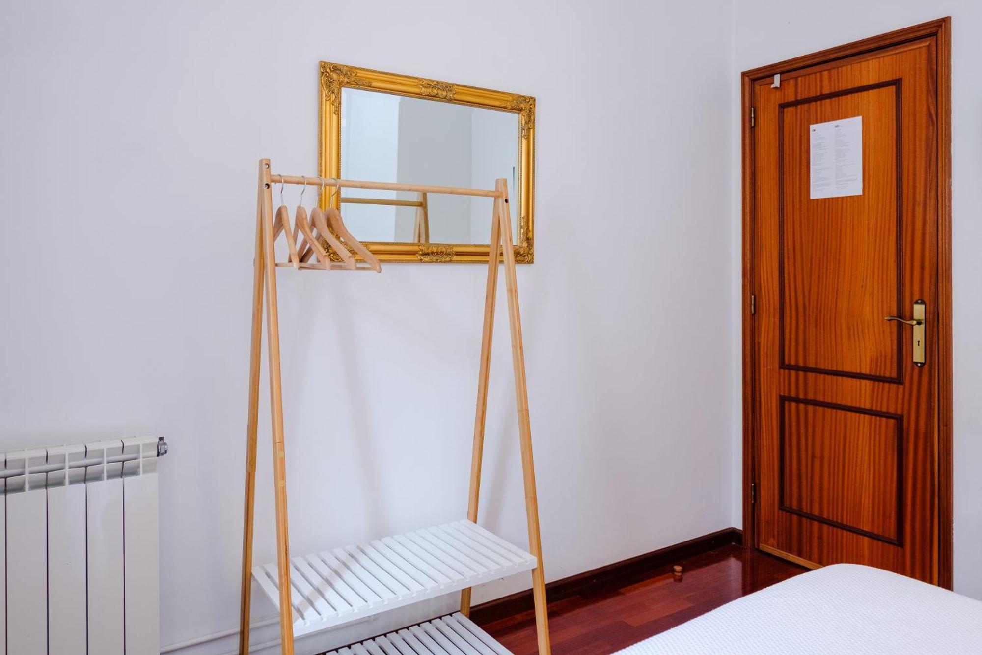 Classico Guesthouse Vila Nova de Gaia Rum bild