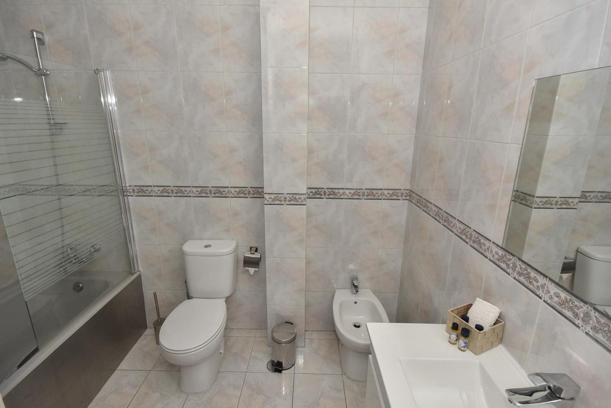 Classico Guesthouse Vila Nova de Gaia Exteriör bild